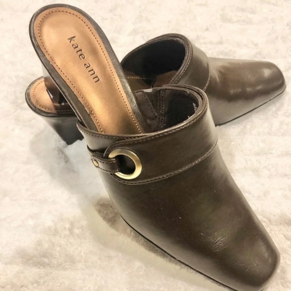 Kate Ann brown mules with buckle
